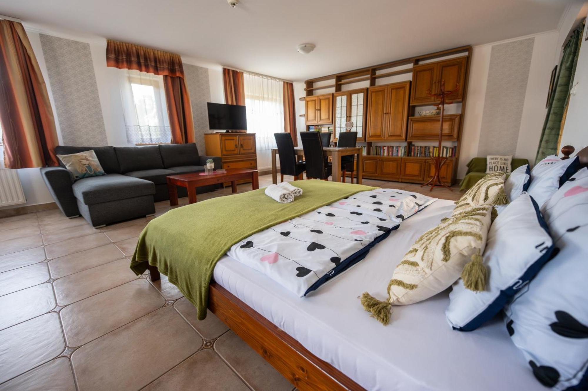 Guesthouse Kohári Egerszalók Eksteriør billede
